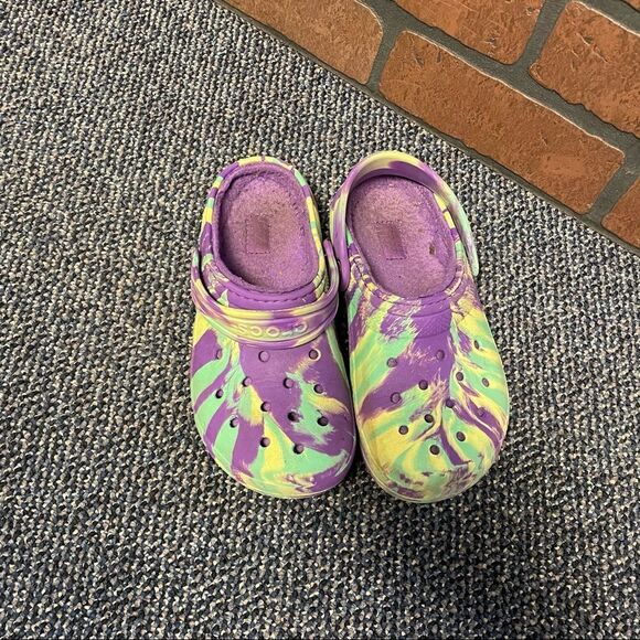 Crocs Kids Size 3  - Picture 2 of 4